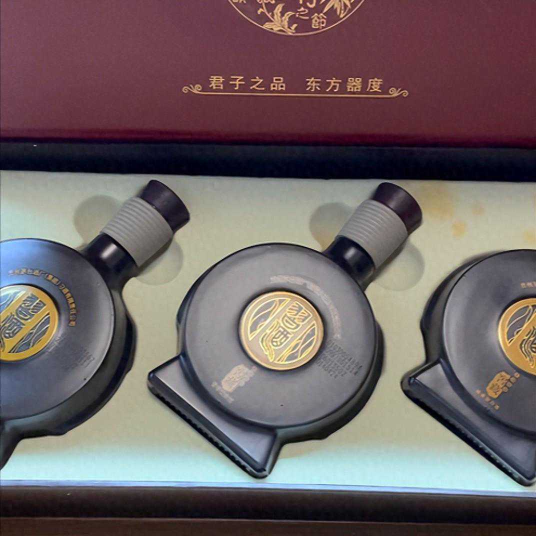 酱迷解惑，习酒窖藏1988，十年老酒味道有什么不同，值得品尝吗？
