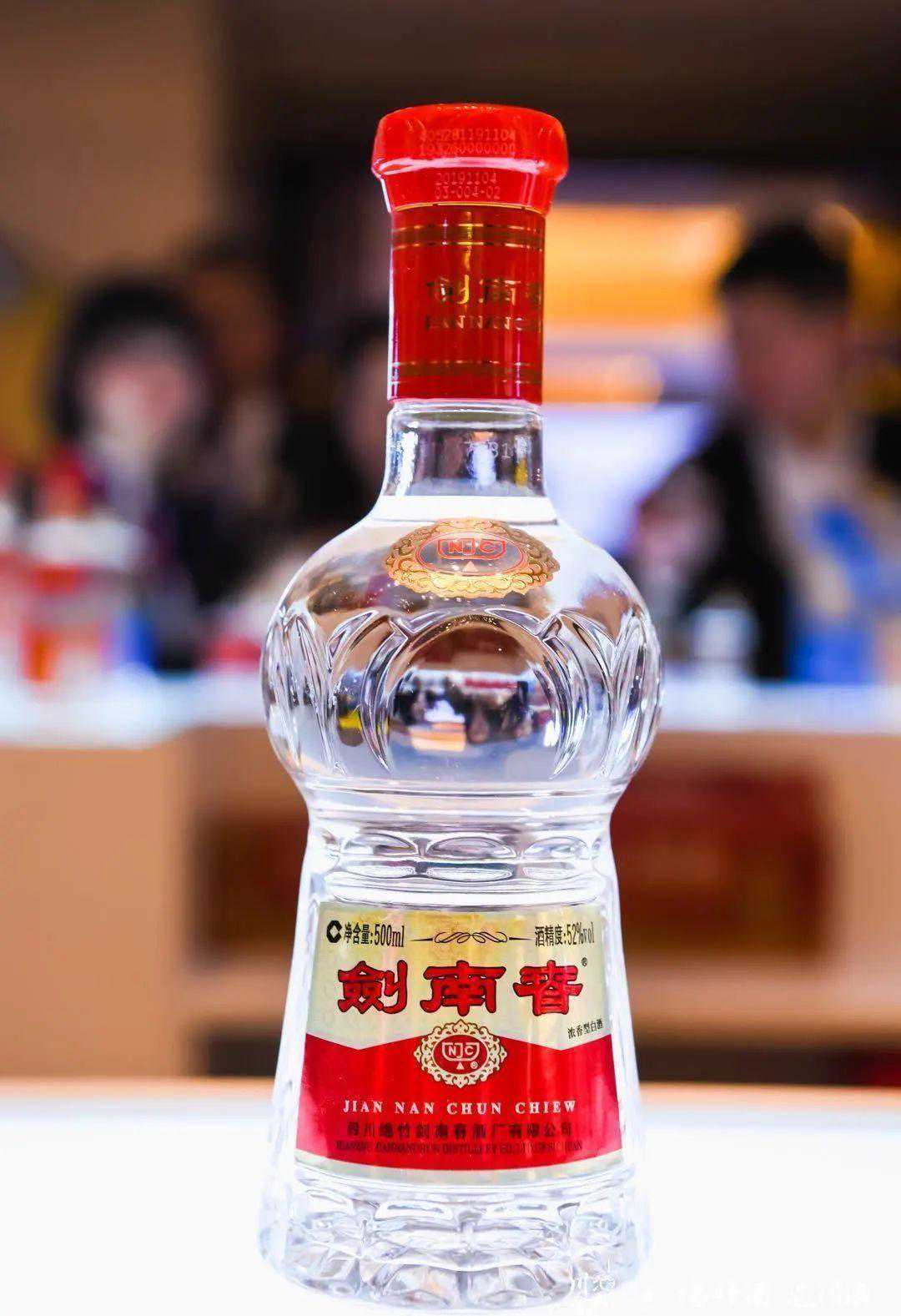 剑南春招牌“水晶剑”上调出厂价，压力给到经销商